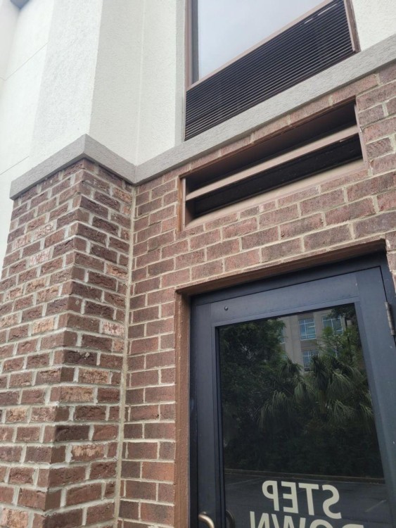 Exteriors of Hampton Inn hotel